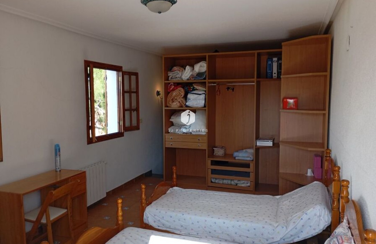 Tweedehands - Villa -
Daya Nueva - Costa Blanca