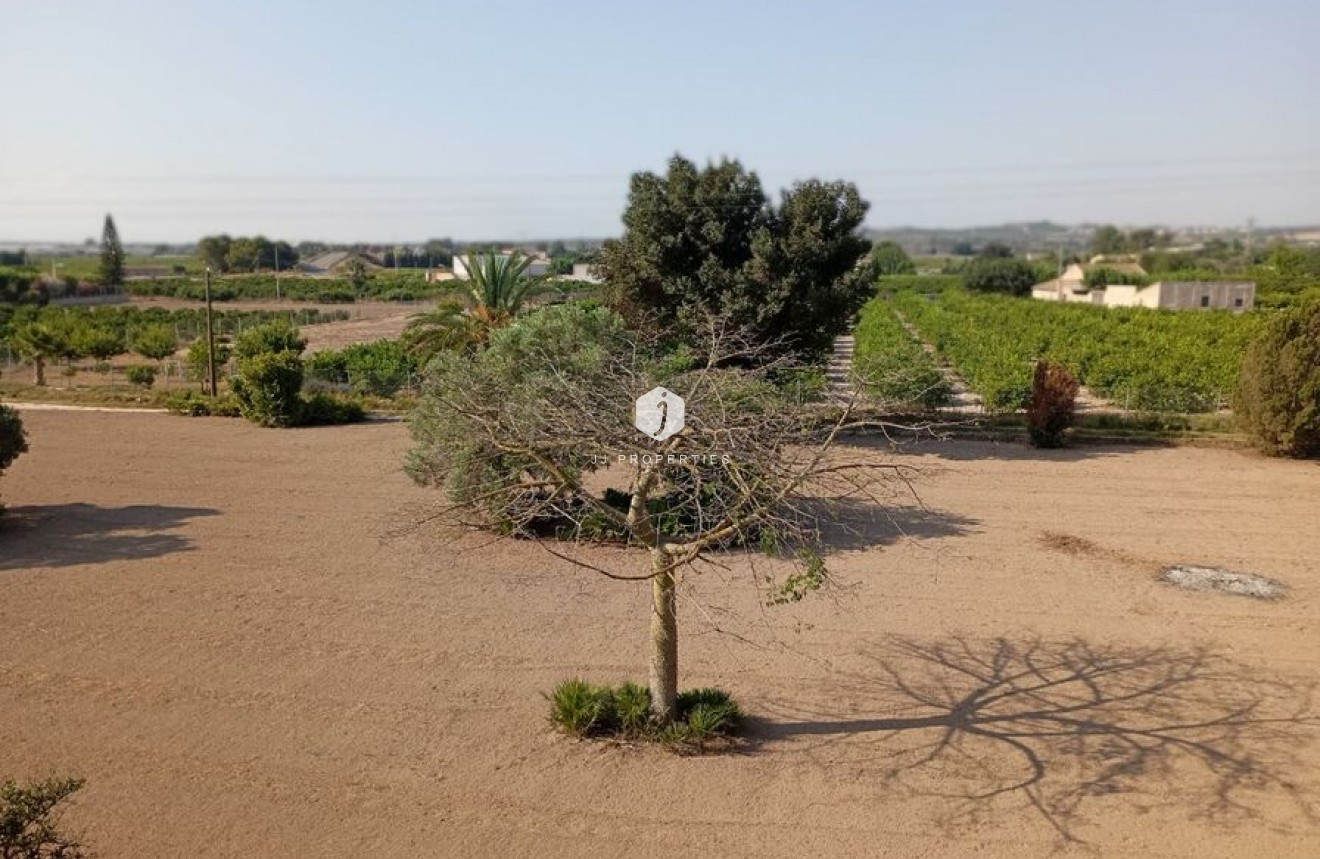 Tweedehands - Villa -
Daya Nueva - Costa Blanca