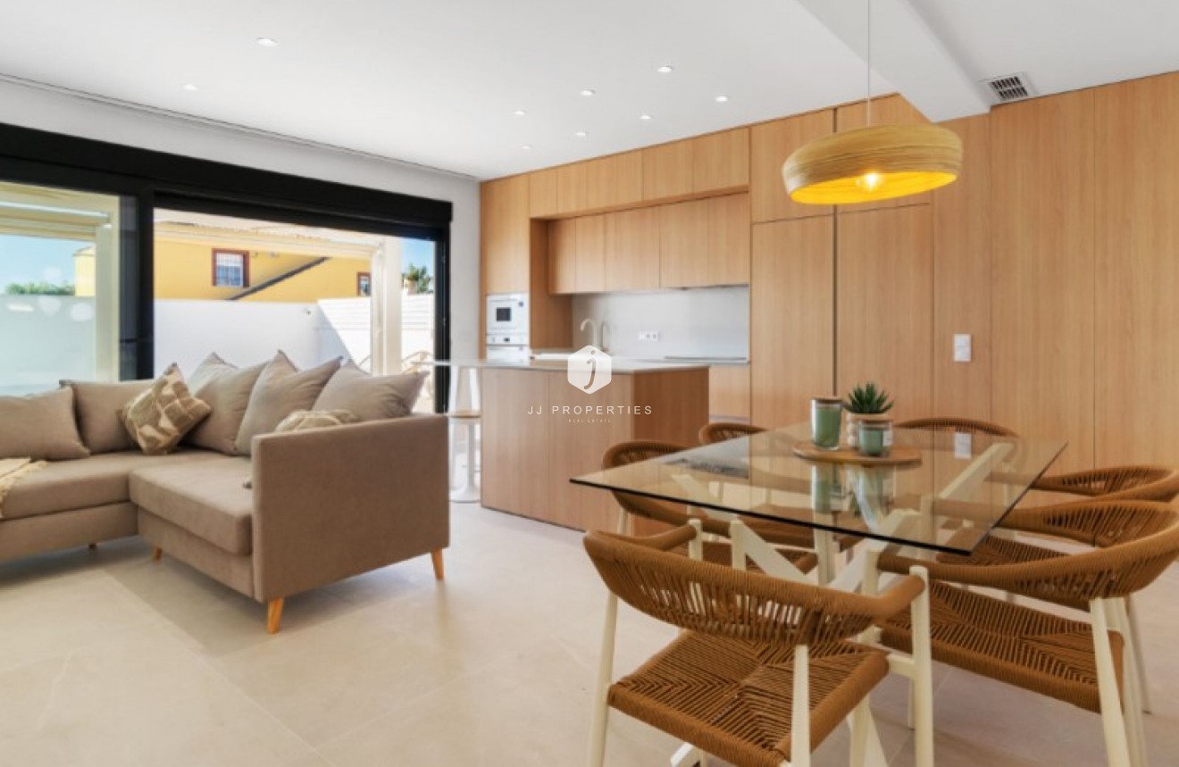 Tweedehands - Villa -
Torrevieja - Costa Blanca