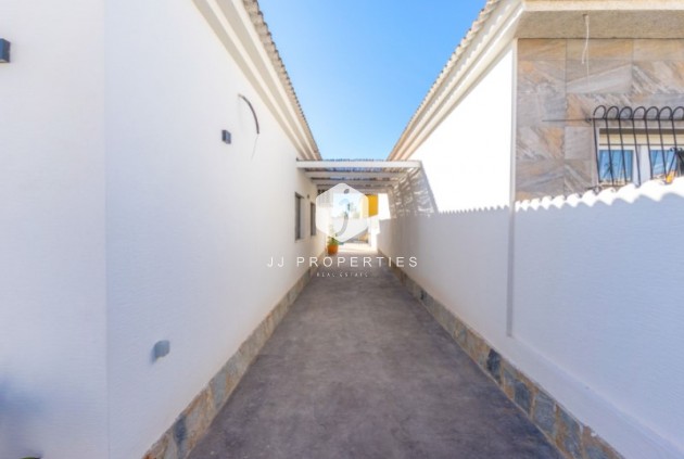 Tweedehands - Villa -
Torrevieja - Costa Blanca