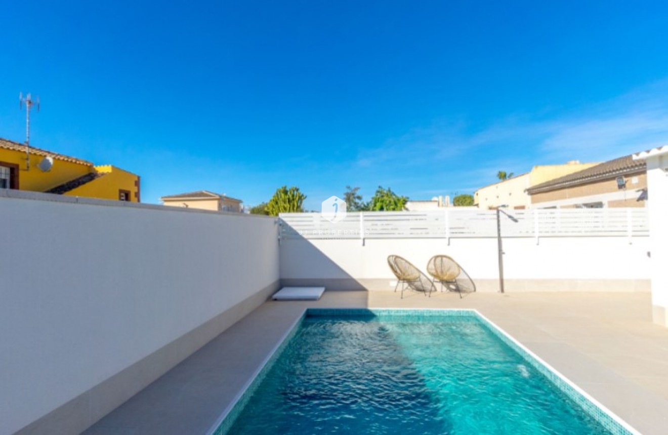 Tweedehands - Villa -
Torrevieja - Costa Blanca