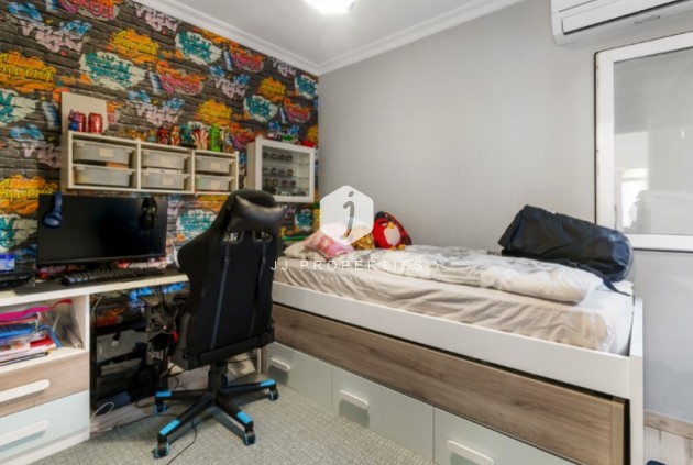 Tweedehands - Chalet -
Torrevieja - Costa Blanca