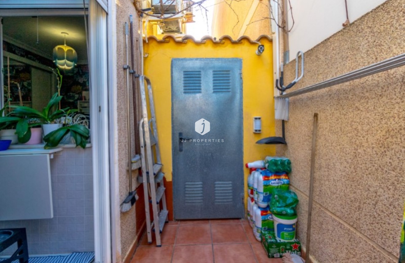 Tweedehands - Chalet -
Torrevieja - Costa Blanca