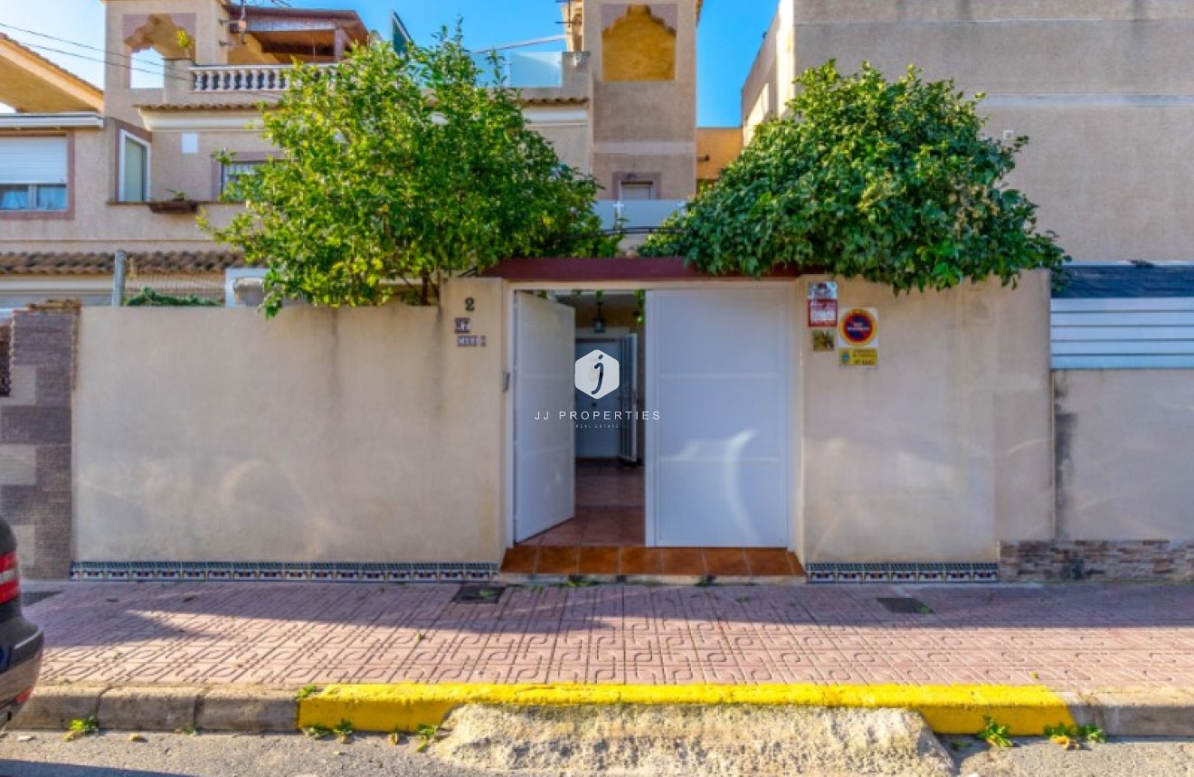 Tweedehands - Chalet -
Torrevieja - Costa Blanca