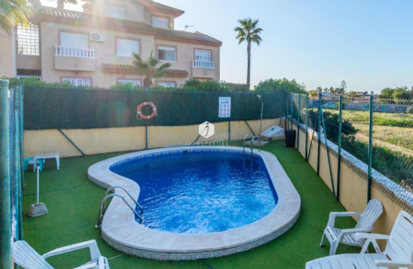 Tweedehands - Chalet -
Torrevieja - Costa Blanca
