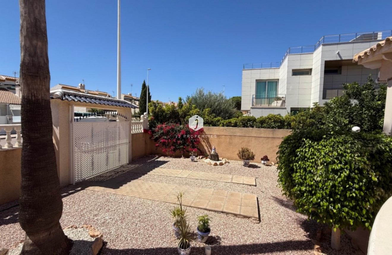 Tweedehands - Villa -
Orihuela Costa - Costa Blanca