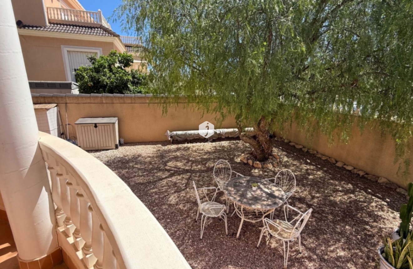 Tweedehands - Villa -
Orihuela Costa - Costa Blanca