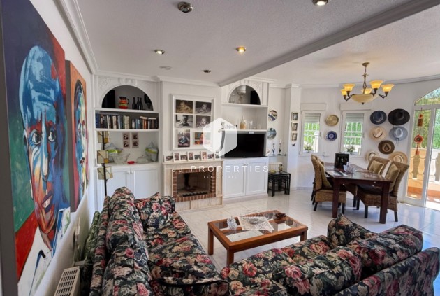 Tweedehands - Villa -
Orihuela Costa - Costa Blanca