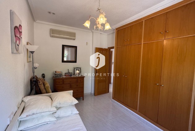 Tweedehands - Villa -
Orihuela Costa - Costa Blanca