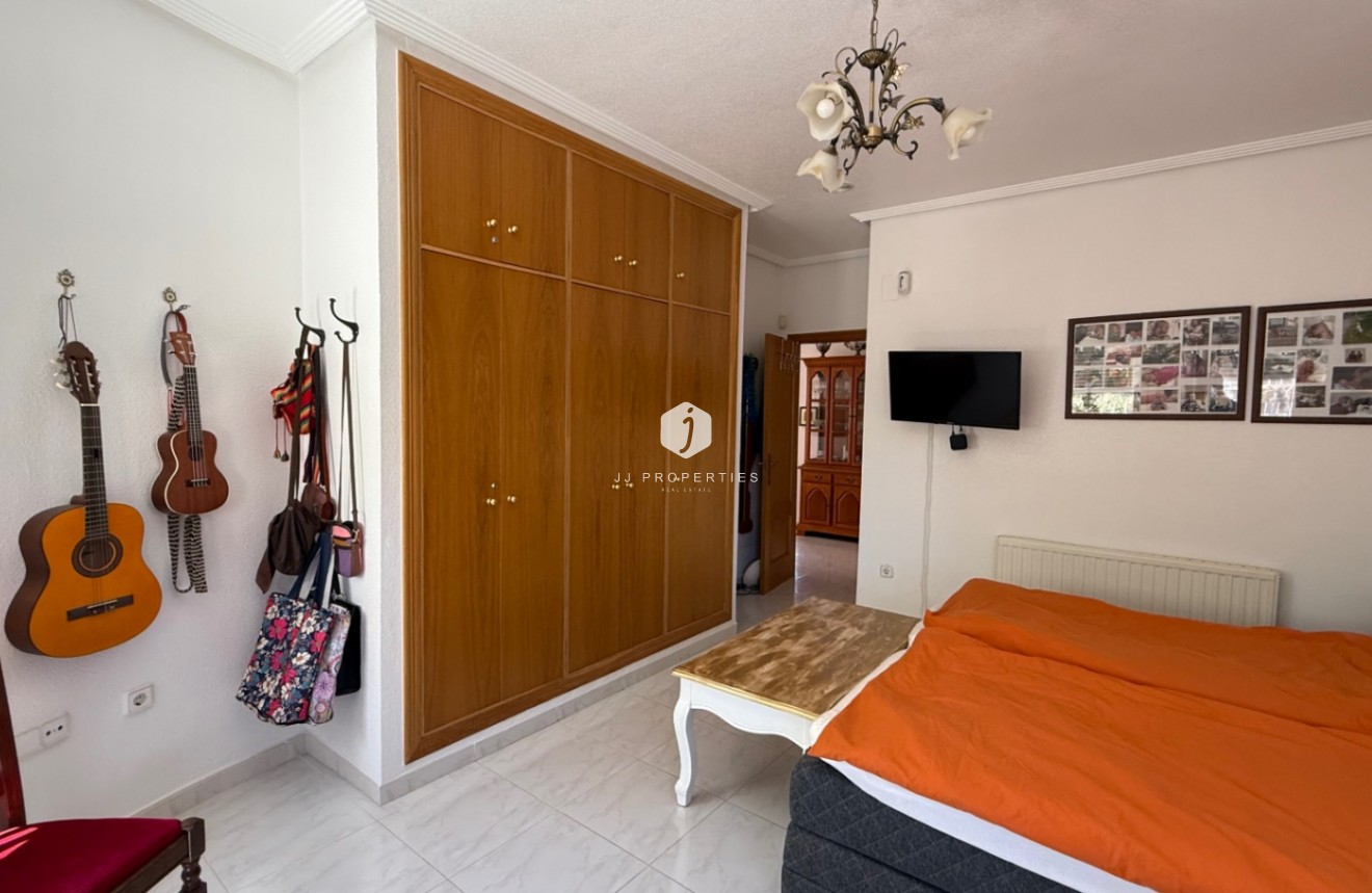 Tweedehands - Villa -
Orihuela Costa - Costa Blanca