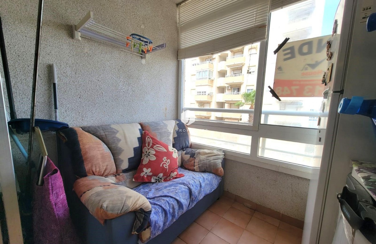 Tweedehands - Appartement / flat -
Torrevieja - Nueva Torrevieja