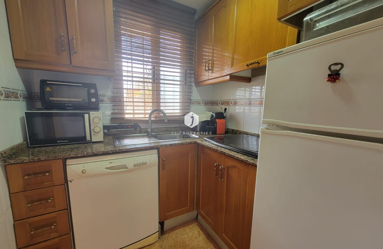 Tweedehands - Appartement / flat -
Torrevieja - Nueva Torrevieja