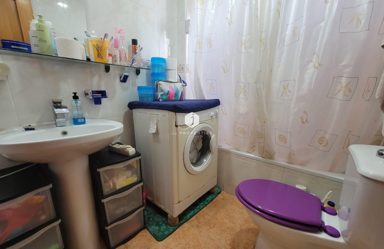 Tweedehands - Appartement / flat -
Torrevieja - Nueva Torrevieja