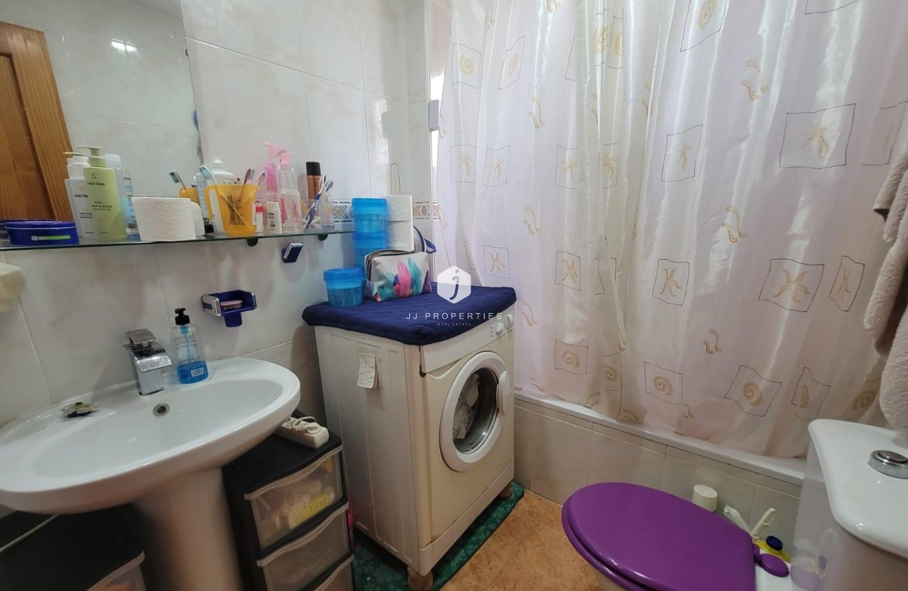 Tweedehands - Appartement / flat -
Torrevieja - Nueva Torrevieja