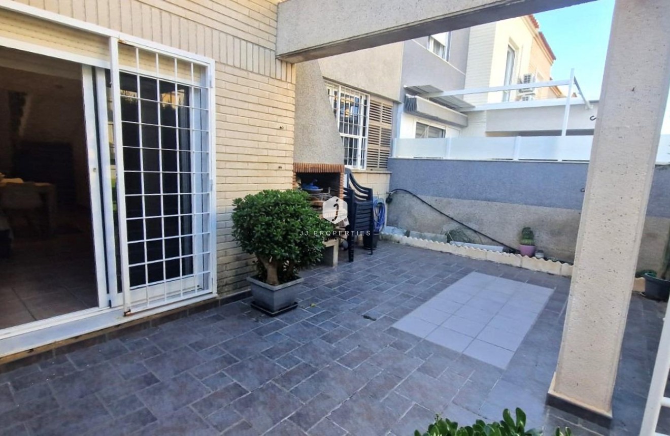 Tweedehands - Chalet -
Torrevieja - Torreblanca