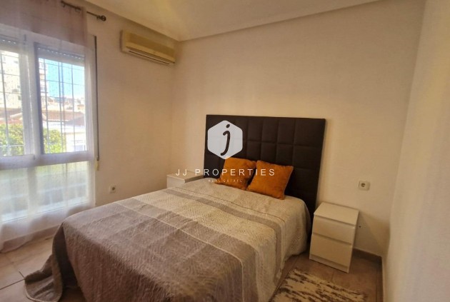 Tweedehands - Chalet -
Torrevieja - Torreblanca