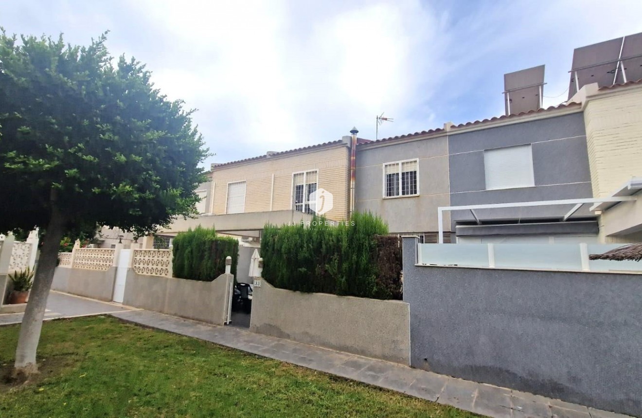 Tweedehands - Chalet -
Torrevieja - Torreblanca