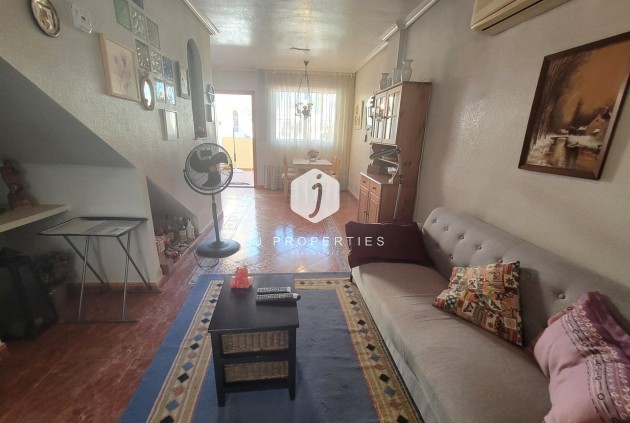 Z drugiej ręki - Szalet -
Orihuela Costa - Playa Flamenca