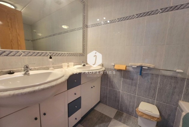 Z drugiej ręki - Szalet -
Orihuela Costa - Playa Flamenca