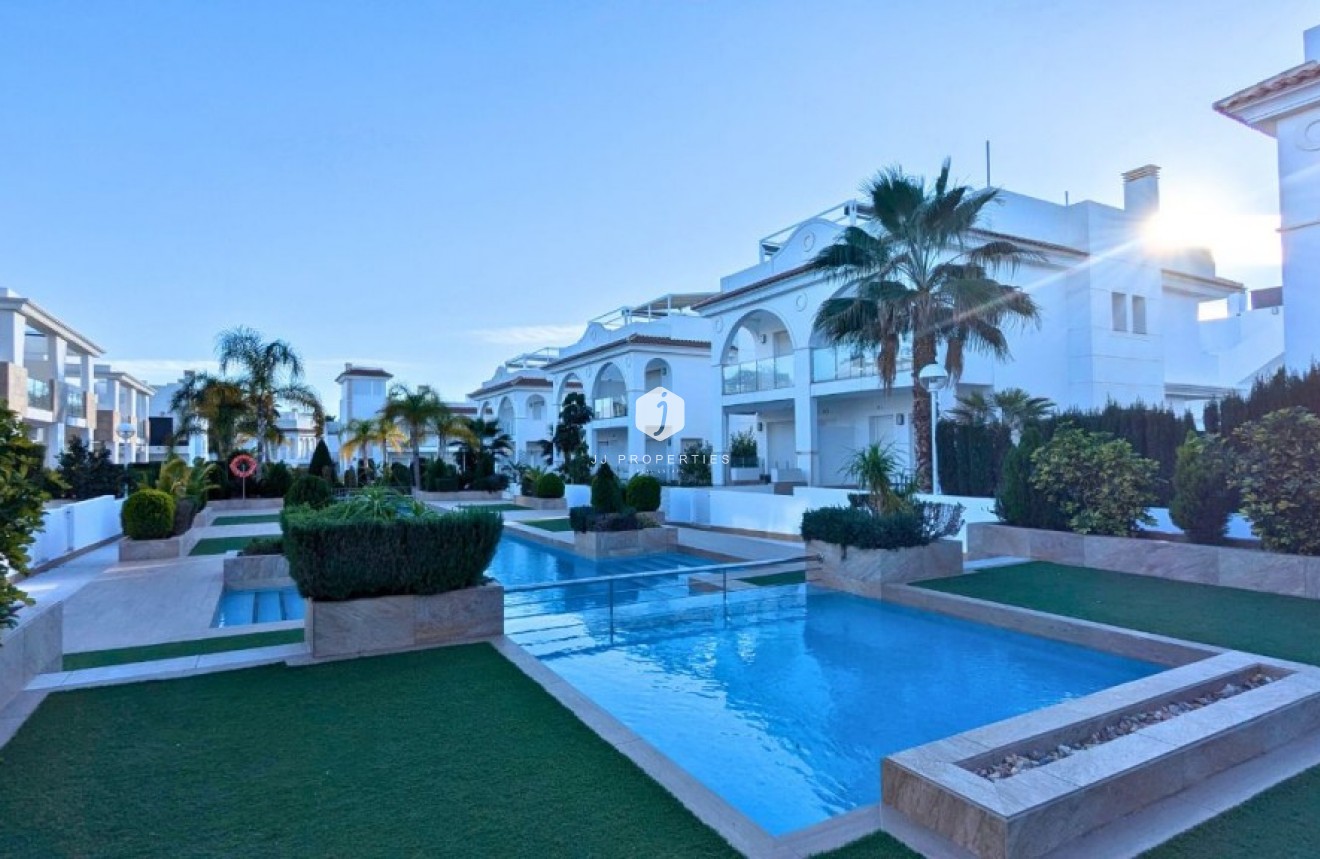 Tweedehands - Chalet -
Ciudad Quesada - Costa Blanca