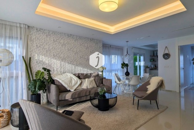 Tweedehands - Chalet -
Ciudad Quesada - Costa Blanca