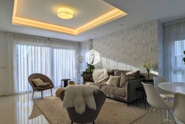 Tweedehands - Chalet -
Ciudad Quesada - Costa Blanca