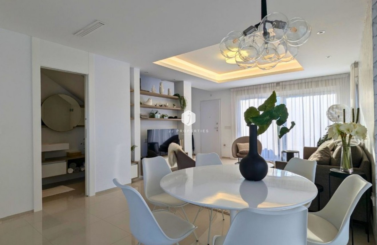 Tweedehands - Chalet -
Ciudad Quesada - Costa Blanca