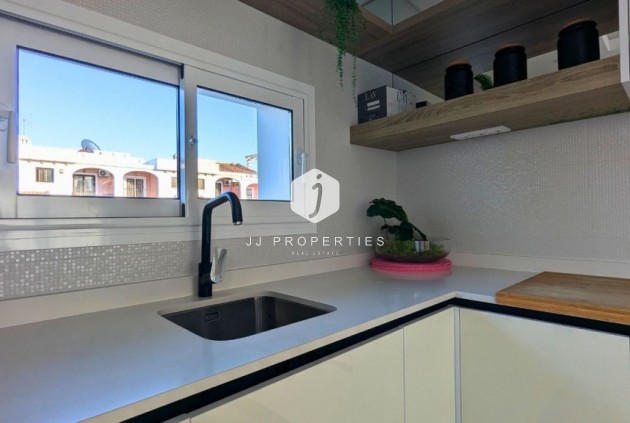 Tweedehands - Chalet -
Ciudad Quesada - Costa Blanca