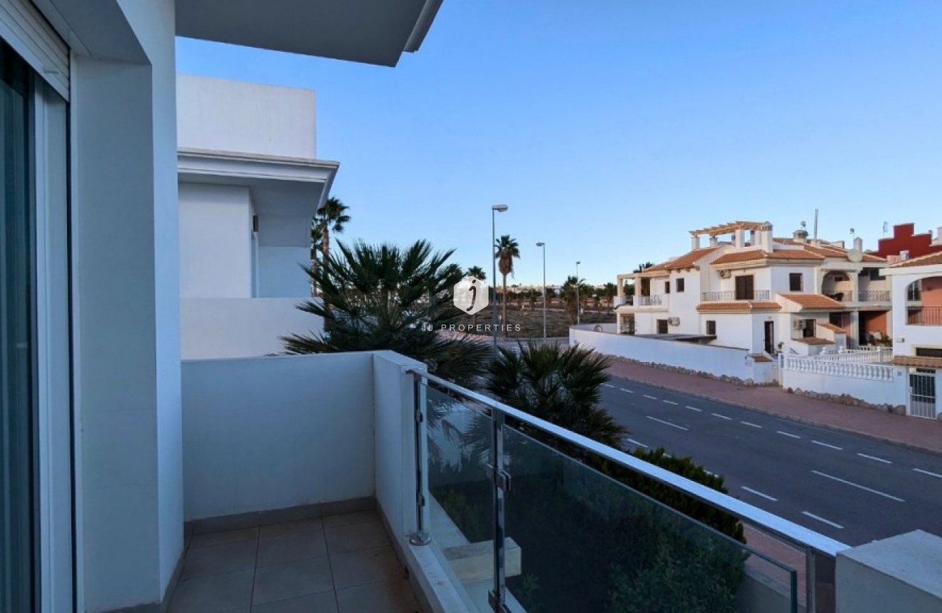 Tweedehands - Chalet -
Ciudad Quesada - Costa Blanca