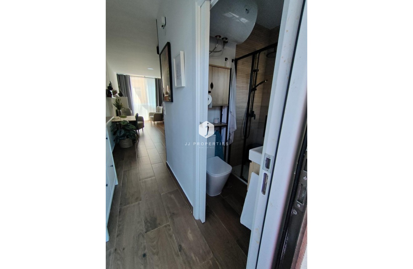 Tweedehands - Appartement / flat -
Torrevieja - La Mata