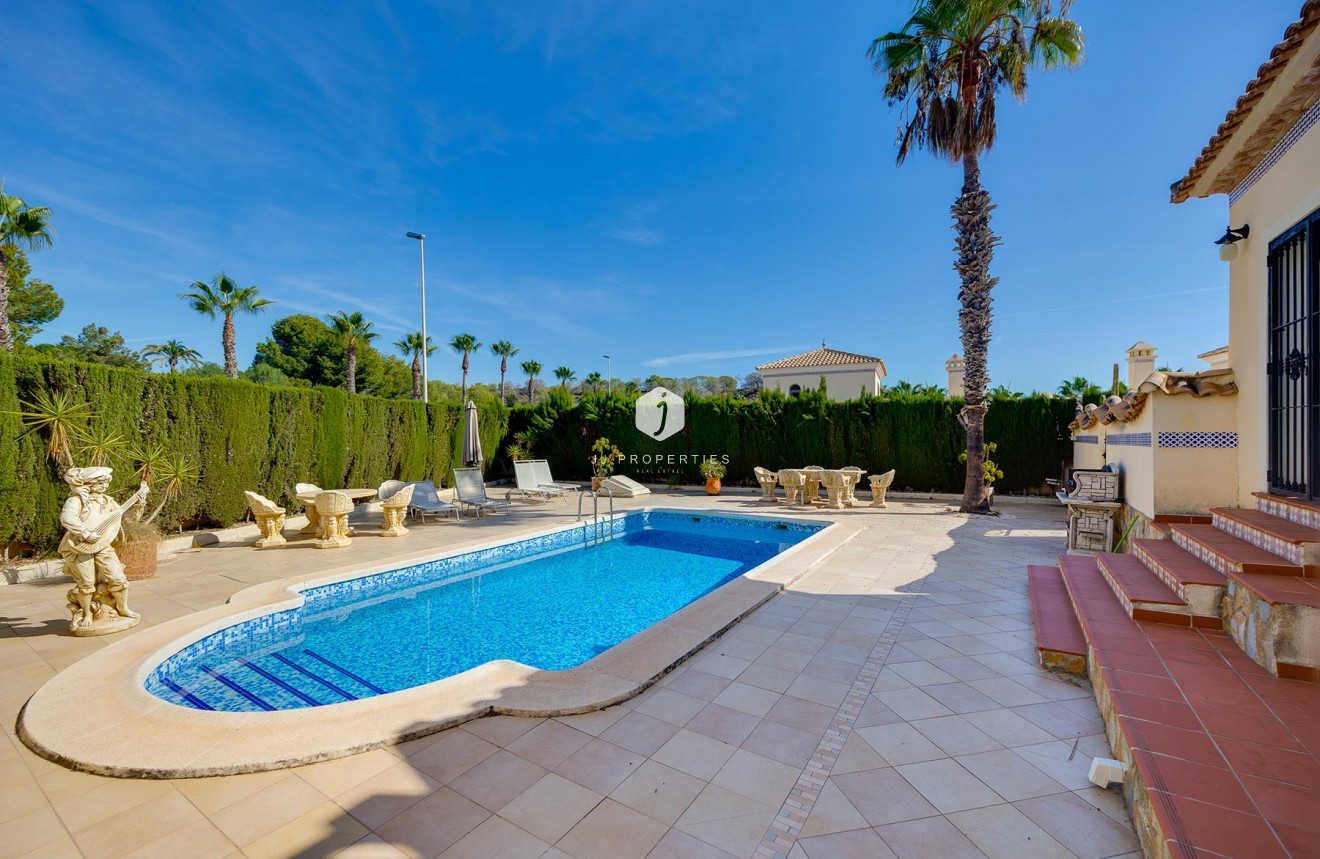 Tweedehands - Villa -
Orihuela Costa - Costa Blanca