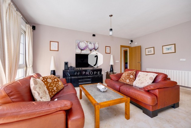 Tweedehands - Villa -
Orihuela Costa - Costa Blanca