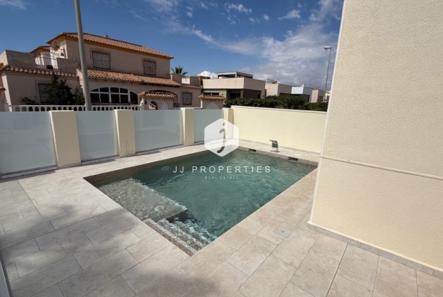 Tweedehands - Villa -
Torrevieja - Costa Blanca