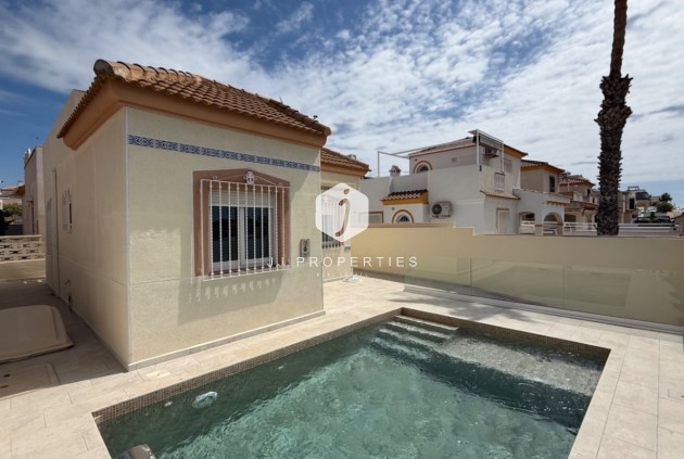 Tweedehands - Villa -
Torrevieja - Costa Blanca