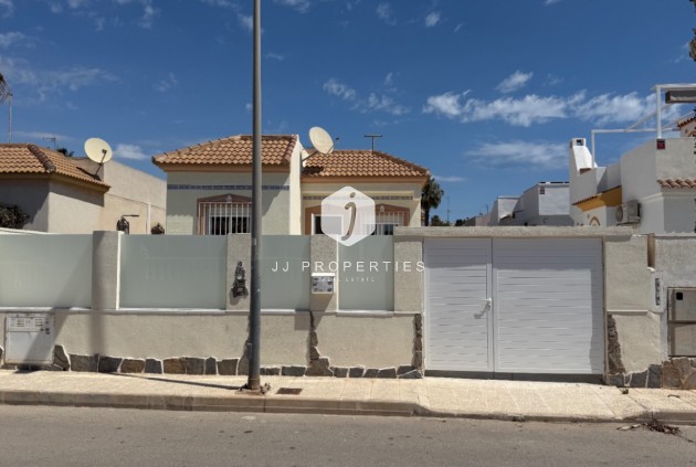 Tweedehands - Villa -
Torrevieja - Costa Blanca