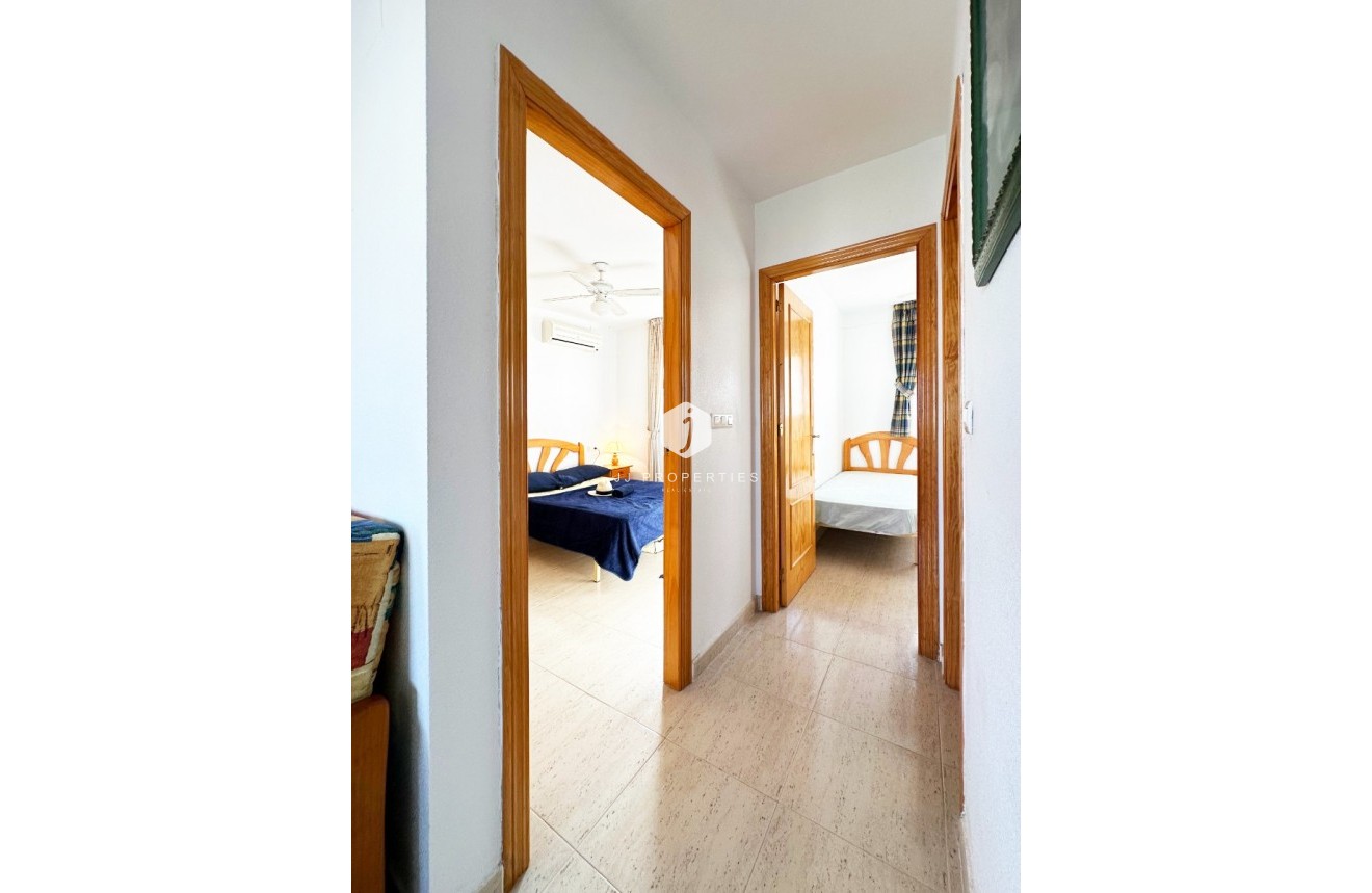 Tweedehands - Bungalow -
San Miguel de Salinas - Inland