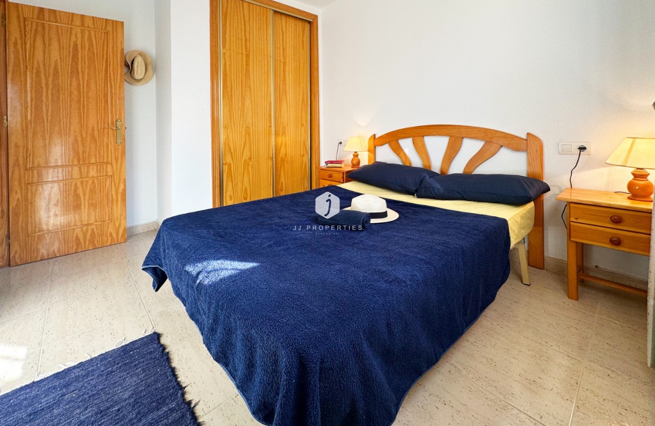 Tweedehands - Bungalow -
San Miguel de Salinas - Inland