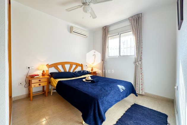 Tweedehands - Bungalow -
San Miguel de Salinas - Inland