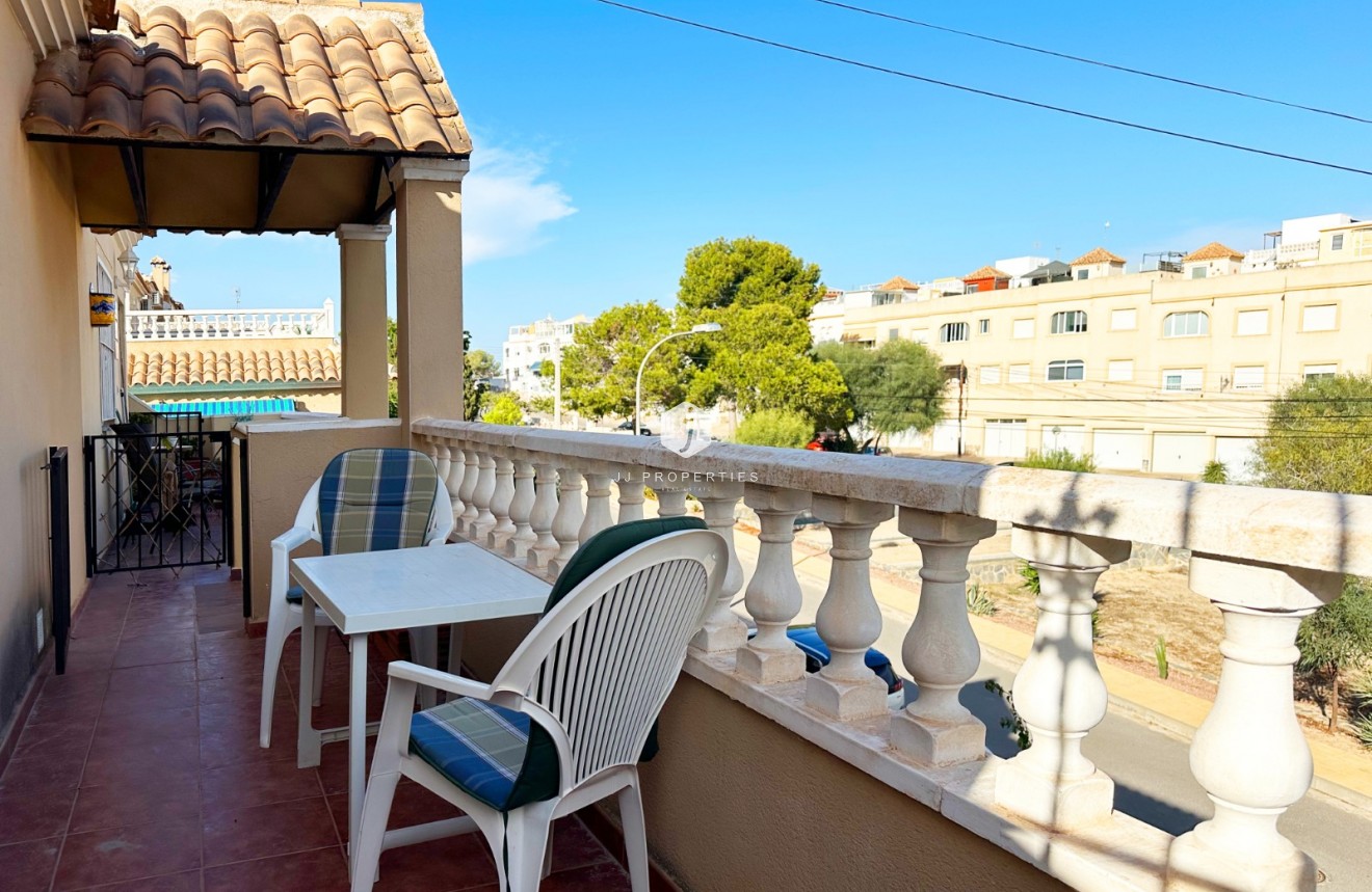 Tweedehands - Bungalow -
San Miguel de Salinas - Inland