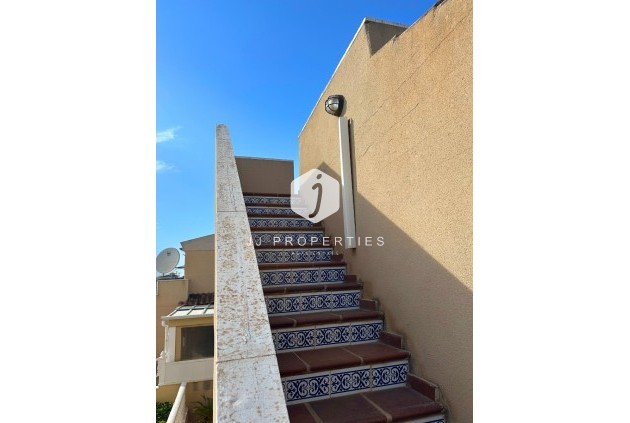 Tweedehands - Bungalow -
San Miguel de Salinas - Inland