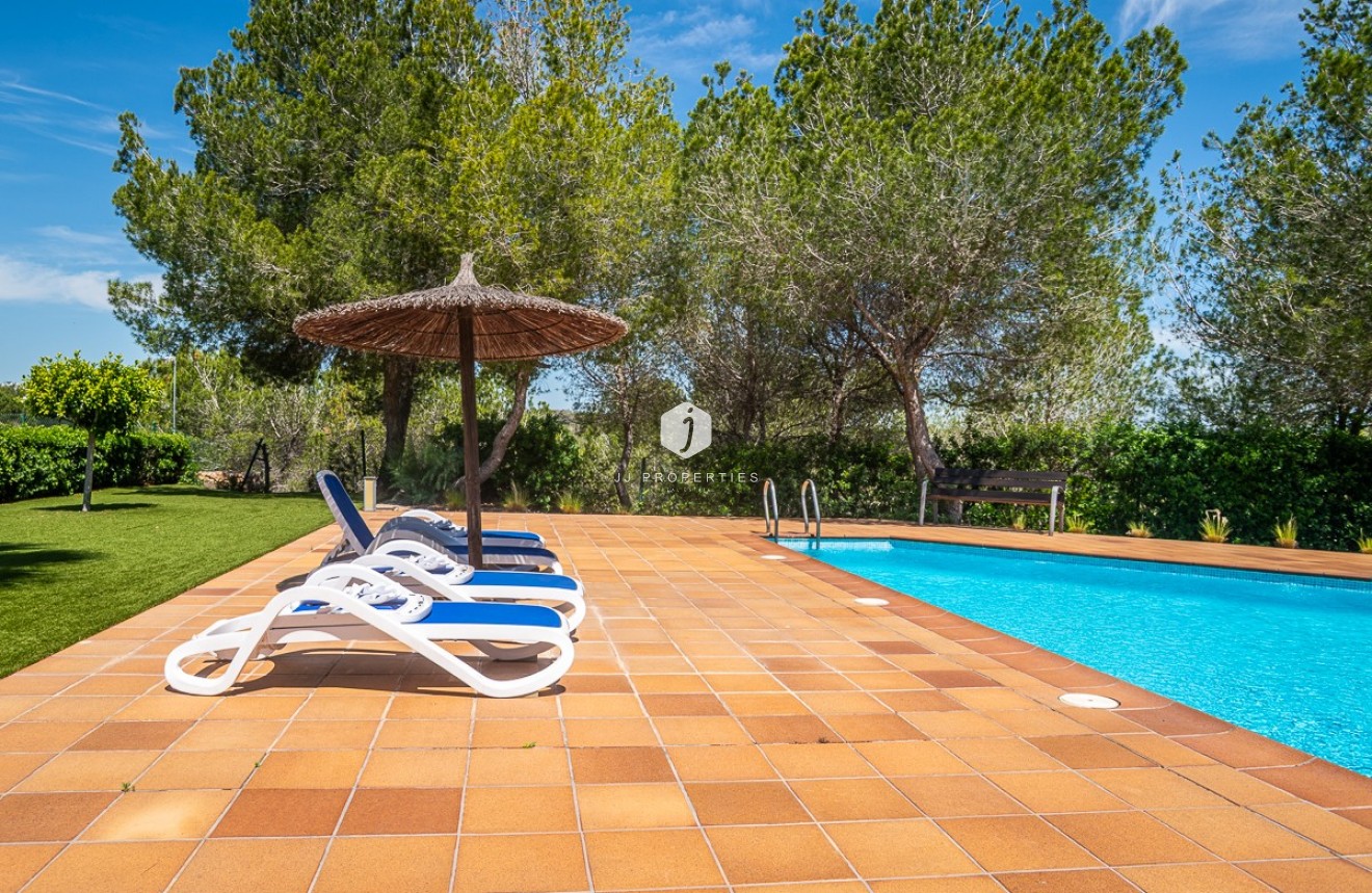 Tweedehands - Villa -
San Miguel de Salinas - Inland