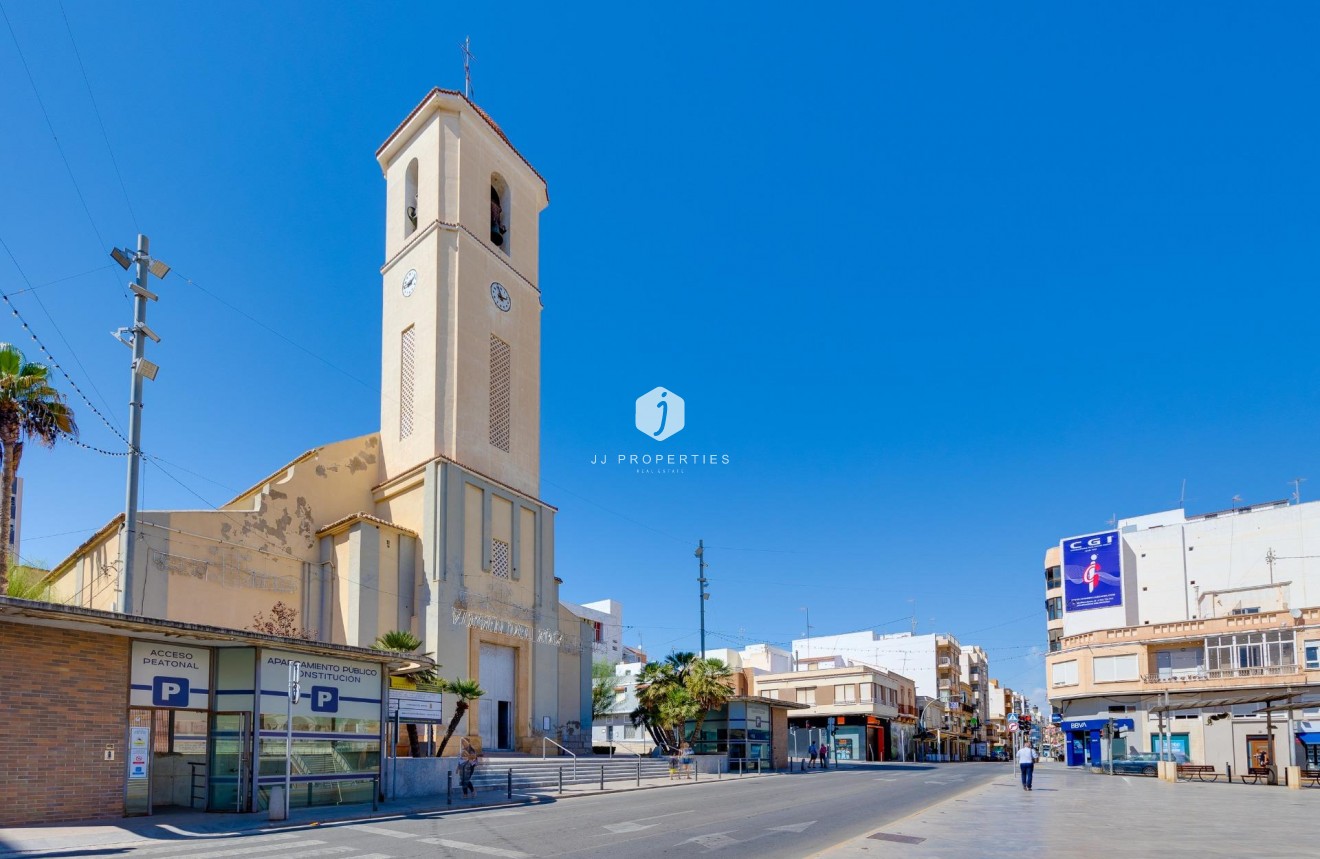 Tweedehands - Appartement / flat -
Guardamar del Segura - Pueblo