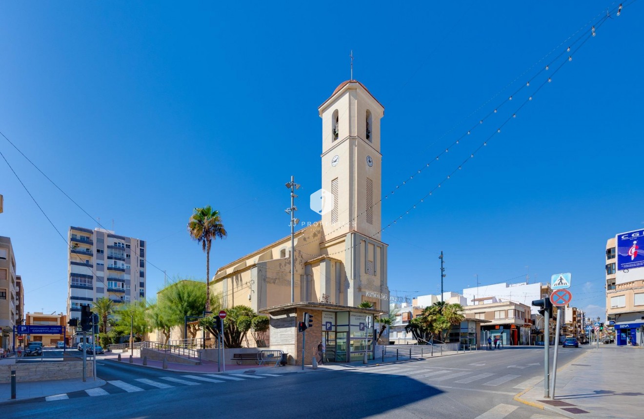 Tweedehands - Appartement / flat -
Guardamar del Segura - Pueblo