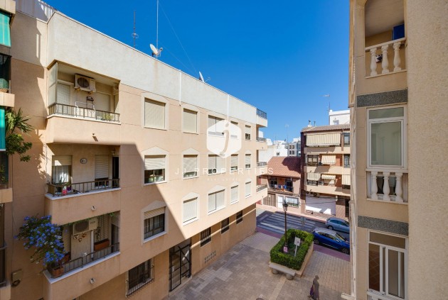 Tweedehands - Appartement / flat -
Guardamar del Segura - Pueblo