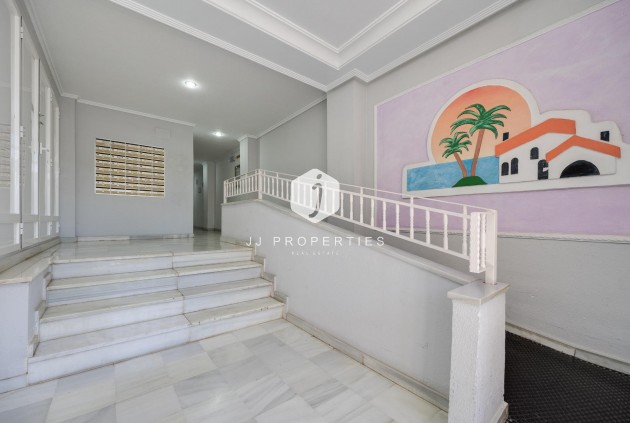 Tweedehands - Appartement / flat -
Guardamar del Segura - Pueblo