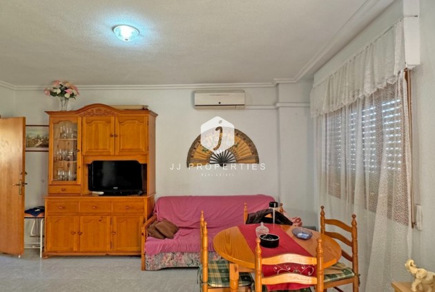 Tweedehands - duplex -
Torrevieja - Costa Blanca