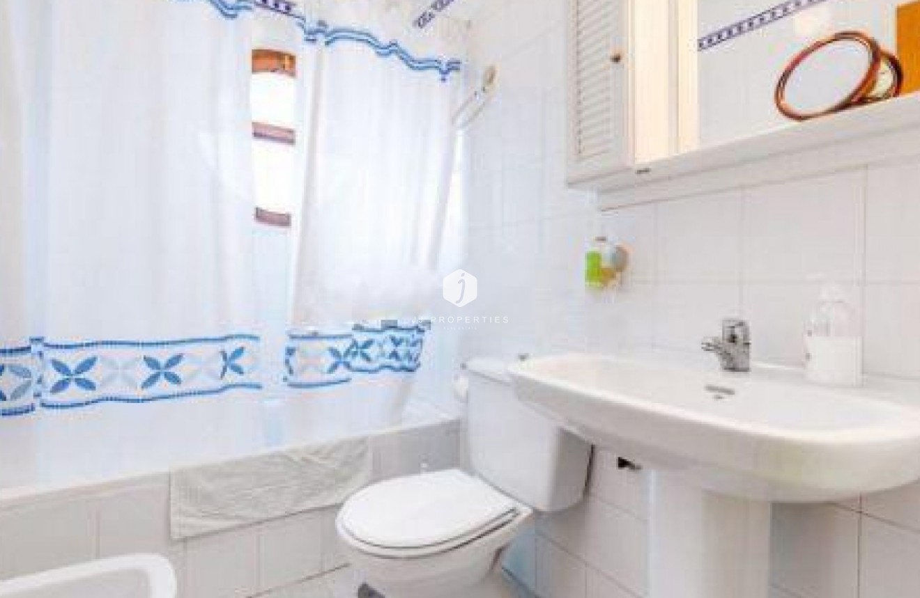 Tweedehands - duplex -
Torrevieja - Costa Blanca