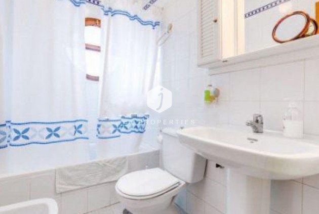 Tweedehands - duplex -
Torrevieja - Costa Blanca