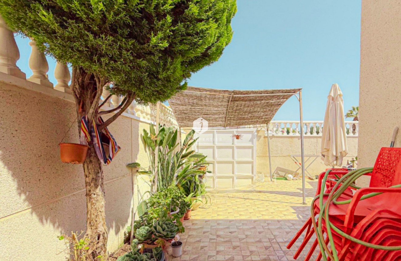 Tweedehands - Chalet -
Torrevieja - Costa Blanca
