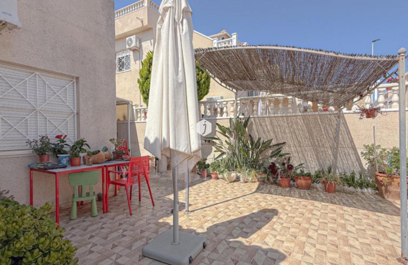 Tweedehands - Chalet -
Torrevieja - Costa Blanca